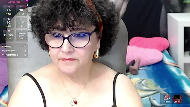 Snapshot of cataleya_mom chatting on 03/16/25, 07:04 cataleya mom online show from 03/16/25, 07:04
