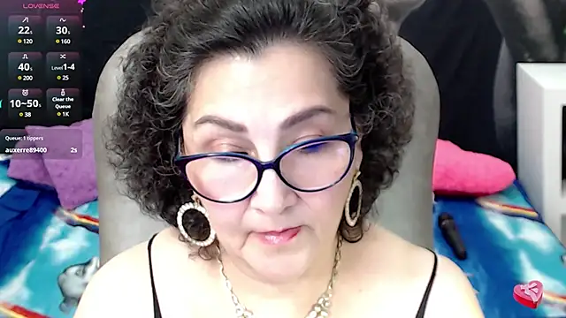Snapshot of cataleya_mom chatting on 03/13/25, 07:53 cataleya mom online show from 03/13/25, 07:53