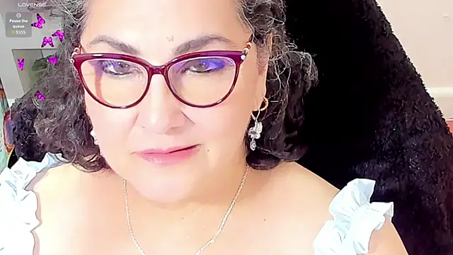 cataleya mom online show from 11/22/25, 03:00