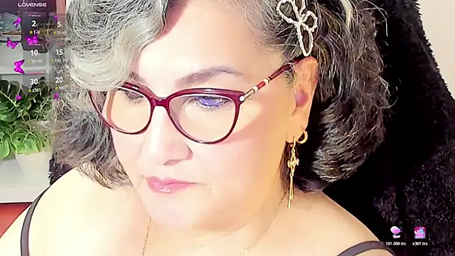 cataleya mom online show from 11/25/25, 03:51