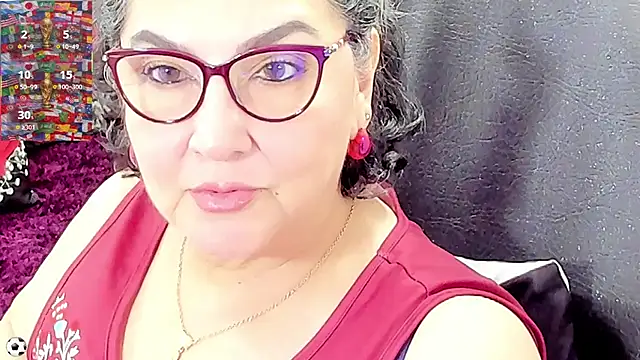 Snapshot of cataleya_mom chatting on 06/26/26, 01:44 cataleya mom online show from 06/26/26, 01:44