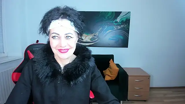 Silvia Wallec online show from 03/12/26, 06:56