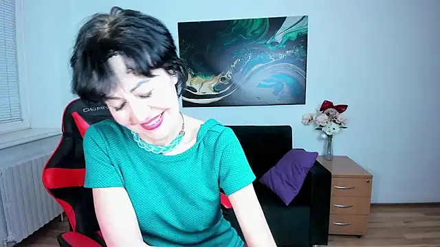 Silvia Wallec online show from 02/08/26, 06:49