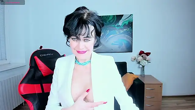 Silvia Wallec online show from 02/07/26, 06:05