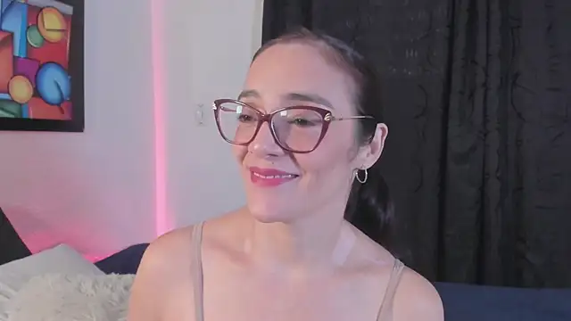 Jessica Herrera  online show from 11/28/25, 09:48