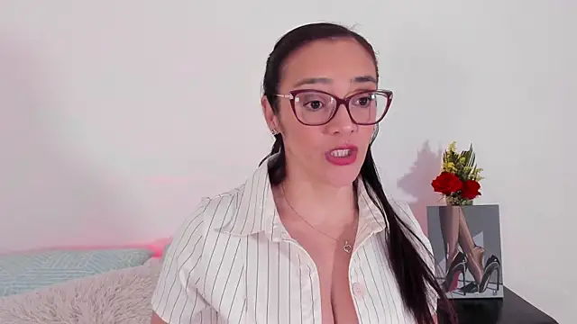 Snapshot of Jessica_Herrera_ chatting on 05/12/26, 10:27 Jessica Herrera online show from 05/12/26, 10:27
