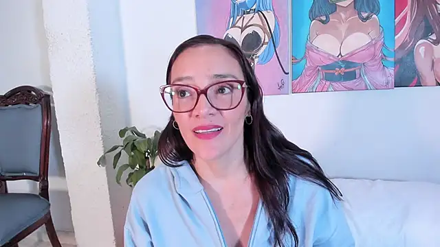 Jessica Herrera  online show from 10/13/25, 08:54