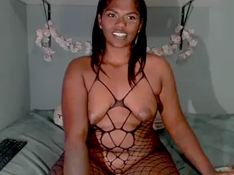 Snapshot of Sexykitten147 chatting on 10/11/25, 01:50 Sexykitten147 online show from 10/11/25, 01:50