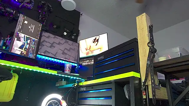 famousALYX online show from 02/26/26, 08:36