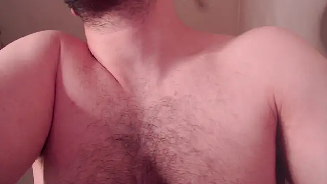 Snapshot of henryaxe chatting on 07/19/26, 12:30 henryaxe online show from 07/19/26, 12:30