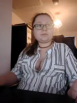 Kiarassecrets online show from 03/24/26, 09:09