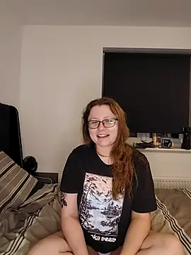 Kiarassecrets online show from 03/23/26, 09:03