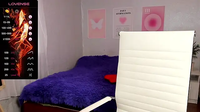 Snapshot of Geisha_Anna chatting on 10/15/25, 06:00 Geisha Anna online show from 10/15/25, 06:00
