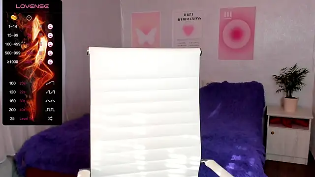 Snapshot of Geisha_Anna chatting on 09/21/25, 05:45 Geisha Anna online show from 09/21/25, 05:45