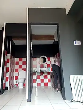 lady charlyne online show from 03/25/26, 03:33