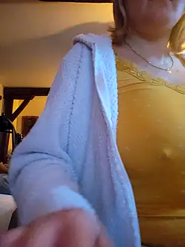 lady charlyne online show from 12/10/24, 07:58