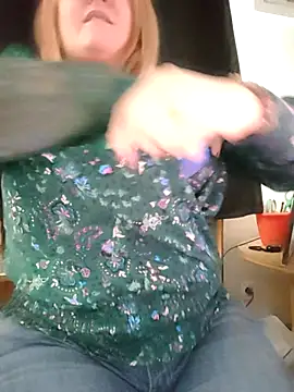 lady charlyne online show from 10/01/25, 11:36