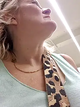 lady charlyne online show from 01/14/25, 03:04