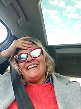 lady charlyne online show from 02/19/25, 03:16