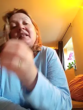 lady charlyne online show from 10/04/25, 07:54