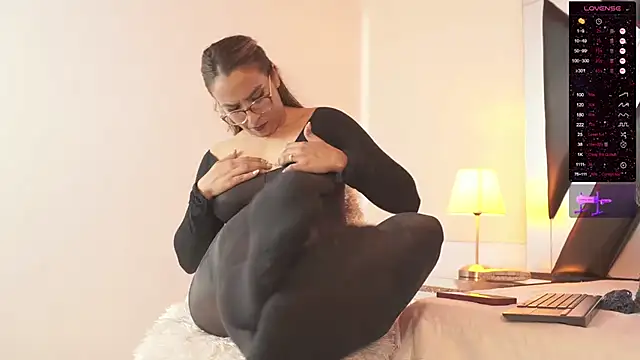 Sofia Cooper  online show from 09/20/25, 07:41