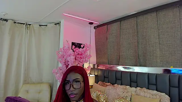 IsseyMz online show from 02/23/25, 09:37