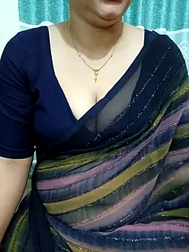 Snapshot of Priya_Boudi chatting on 03/15/25, 05:04 Priya Boudi online show from 03/15/25, 05:04