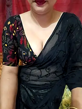 Snapshot of Priya_Boudi chatting on 03/11/25, 04:40 Priya Boudi online show from 03/11/25, 04:40