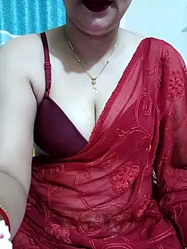 Snapshot of Priya_Boudi chatting on 03/18/25, 05:01 Priya Boudi online show from 03/18/25, 05:01