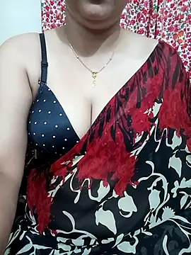 Snapshot of Priya_Boudi chatting on 10/25/25, 06:30 Priya Boudi online show from 10/25/25, 06:30