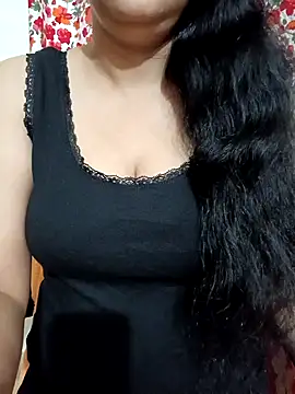 Snapshot of Priya_Boudi chatting on 05/01/26, 06:13 Priya Boudi online show from 05/01/26, 06:13
