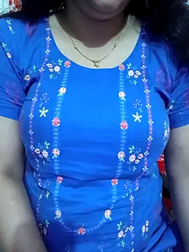 Priya Boudi online show from 11/15/25, 06:34