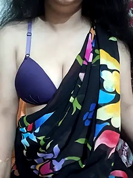 Priya Boudi online show from 04/22/26, 07:09