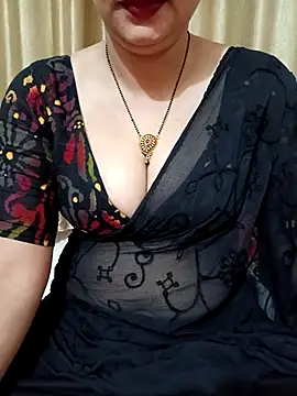 Snapshot of Priya_Boudi chatting on 02/20/25, 04:58 Priya Boudi online show from 02/20/25, 04:58