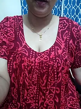 Snapshot of Priya_Boudi chatting on 09/24/25, 06:14 Priya Boudi online show from 09/24/25, 06:14