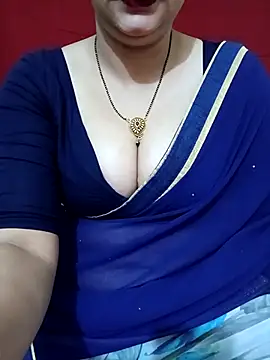 Snapshot of Priya_Boudi chatting on 02/26/25, 04:27 Priya Boudi online show from 02/26/25, 04:27