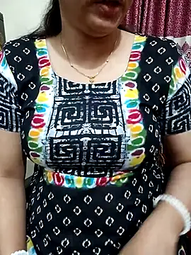 Snapshot of Priya_Boudi chatting on 10/10/25, 06:09 Priya Boudi online show from 10/10/25, 06:09