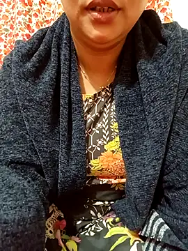 Priya Boudi online show from 12/13/25, 08:04