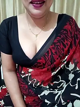 Snapshot of Priya_Boudi chatting on 02/18/25, 05:20 Priya Boudi online show from 02/18/25, 05:20