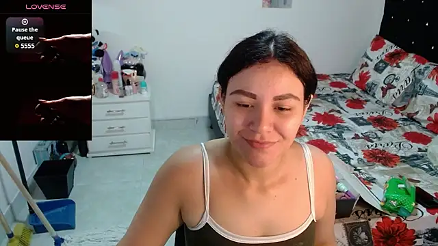 Snapshot of soniafuckboobs chatting on 06/11/26, 12:24 soniafuckboobs online show from 06/11/26, 12:24