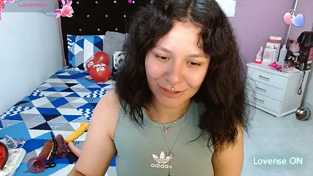 Snapshot of soniafuckboobs chatting on 03/15/25, 03:16 soniafuckboobs online show from 03/15/25, 03:16