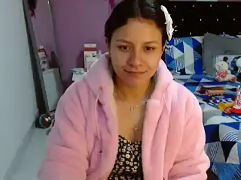 Snapshot of soniafuckboobs chatting on 03/07/25, 12:12 soniafuckboobs online show from 03/07/25, 12:12