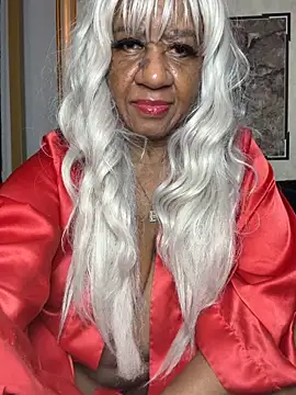 BreanaDivine online show from 12/19/25, 12:18