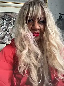 BreanaDivine online show from 02/16/26, 07:01