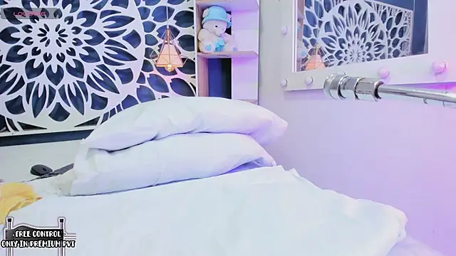 amalla  online show from 04/15/26, 06:45