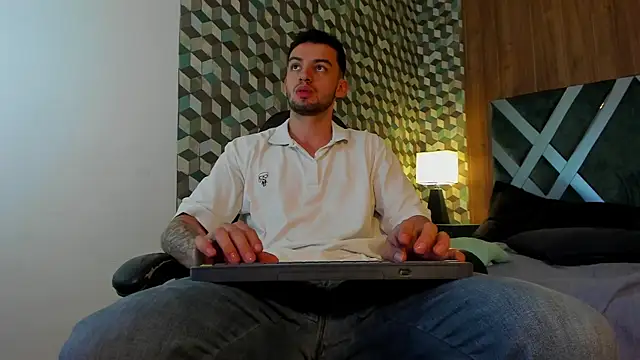 Michael magno online show from 03/02/25, 08:03