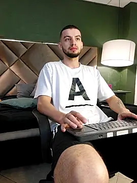 Michael magno online show from 01/07/26, 03:33