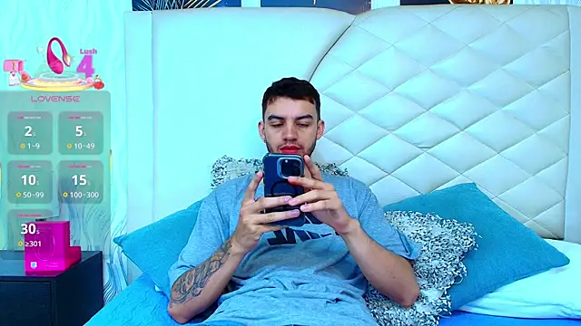 Michael magno online show from 11/30/25, 07:03