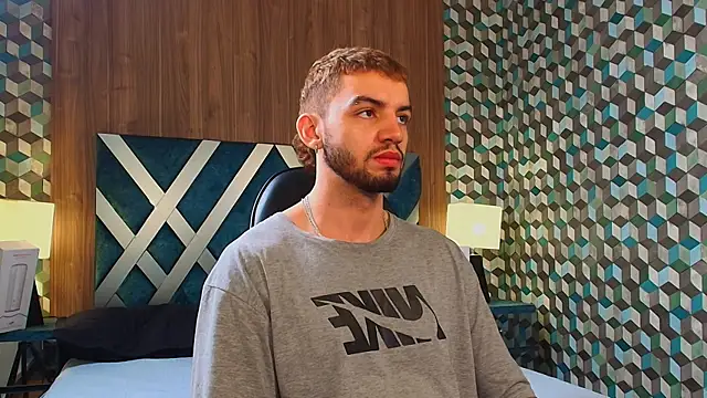 Michael magno online show from 09/17/25, 10:28