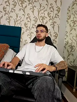 Michael magno online show from 03/31/26, 10:50